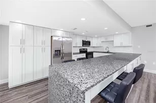 7510 Sunshine Skyway Ln S, Saint Petersburg, FL 33711 - Photo 16