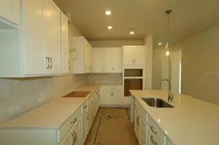 31105 Pendleton Lndg Cir, Wesley Chapel, FL 33545 - Photo 8