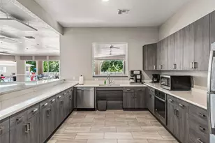 5137 New Brittany Ln, Zephyrhills, FL 33541 - Photo 68