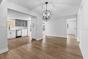 4780 Cove Cir, Saint Petersburg, FL 33708 - Photo 10