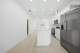 4510 N 42nd St, Tampa, FL 33610 - Photo 6