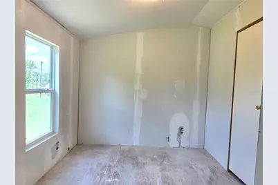 8443 Hamster Drive, Zephyrhills, FL 33540 - Photo 16