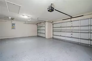 5912 Bramble Bush Ct, Zephyrhills, FL 33541 - Photo 22