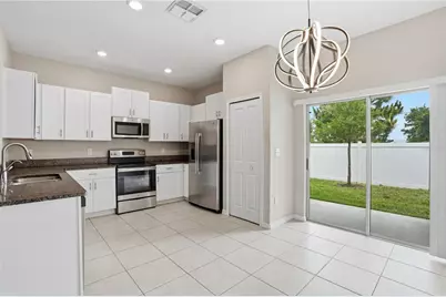 9637 Mulberry Marsh Lane, Sun City Center, FL 33573 - Photo 6