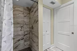 215 Boca Ciega Point Blvd N, Saint Petersburg, FL 33708 - Photo 22