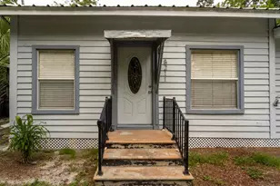 8211 N 10th St, Tampa, FL 33604 - Photo 2