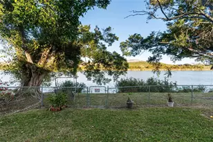 10431 36th St N, Clearwater, FL 33762 - Photo 34