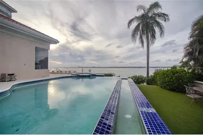4709 Dolphin Cay Lane, Saint Petersburg, FL 33711 - Photo 24