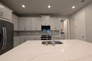 3794 Maxwell Park Dr, Sun City Center, FL 33573 - Photo 12