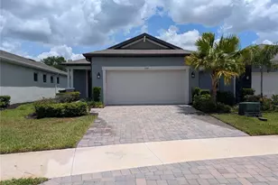 3794 Maxwell Park Dr, Sun City Center, FL 33573 - Photo 2