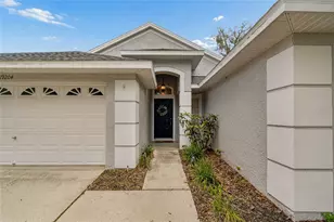 19204 Garden Quilt Cir, Lutz, FL 33558 - Photo 6