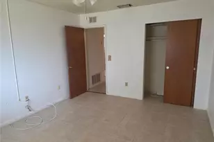 5850 21st St N, Saint Petersburg, FL 33714 - Photo 16