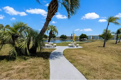 5850 21st Street N #15, Saint Petersburg, FL 33714 - Photo 18