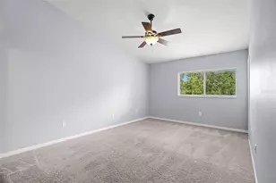 13137 Kings Crossing Dr, Gibsonton, FL 33534 - Photo 22