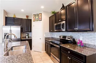 6959 Towne Lake Rd, Riverview, FL 33578 - Photo 8