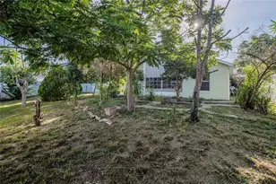 611 China Berry Cir, Davenport, FL 33837 - Photo 34