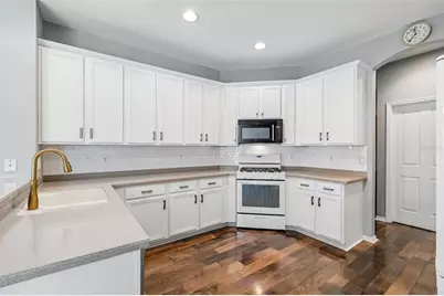 2005 Wexford Green Drive, Valrico, FL 33594 - Photo 10