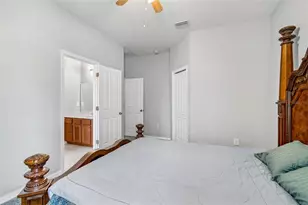 2005 Wexford Green Dr, Valrico, FL 33594 - Photo 32
