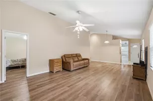 3225 Gulf Watch Ct, Sarasota, FL 34231 - Photo 6