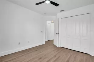 30609 Tremont Dr, Wesley Chapel, FL 33543 - Photo 32