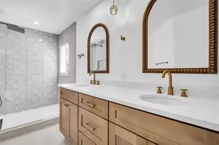30609 Tremont Dr, Wesley Chapel, FL 33543 - Photo 16