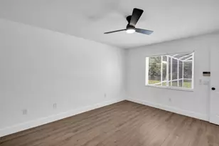 30609 Tremont Dr, Wesley Chapel, FL 33543 - Photo 20