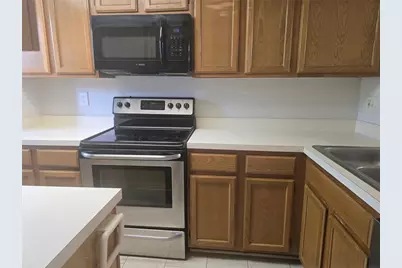 8713 Liberty Place, Tampa, FL 33615 - Photo 4