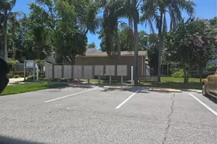 8713 Liberty Pl, Tampa, FL 33615 - Photo 26