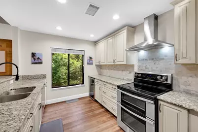 1900 Whispering Way, Tarpon Springs, FL 34689 - Photo 14