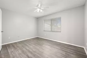 3257 Laurel Dale Dr, Tampa, FL 33618 - Photo 26