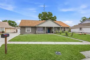 3257 Laurel Dale Dr, Tampa, FL 33618 - Photo 4