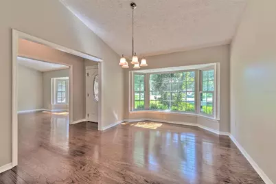 2102 Whitlock Place, Dover, FL 33527 - Photo 4