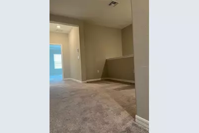31611 Blue Passing Loop, Wesley Chapel, FL 33545 - Photo 8