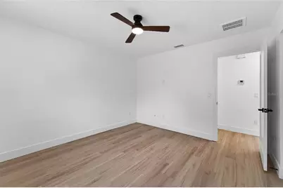 4810 Del Rio Way S, Gulfport, FL 33711 - Photo 18