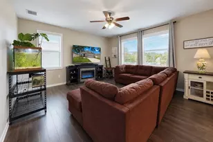 509 Powder View Dr, Ruskin, FL 33570 - Photo 6