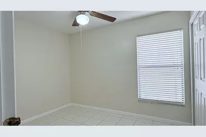 11803 Classic Lake Way, Tampa, FL 33635 - Photo 6