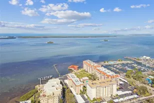 620 Edgewater Dr, Dunedin, FL 34698 - Photo 16