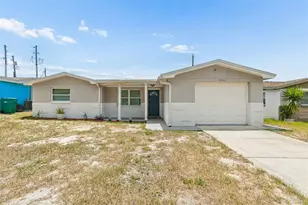 4041 Valencia Dr, New Port Richey, FL 34652 - Photo 2