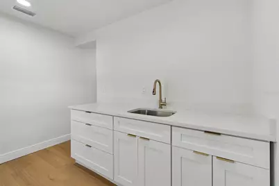 2102 W Ferris Avenue, Tampa, FL 33603 - Photo 36