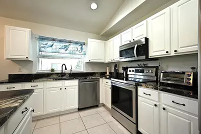 15424 Osprey Glen Drive, Lithia, FL 33547 - Photo 14