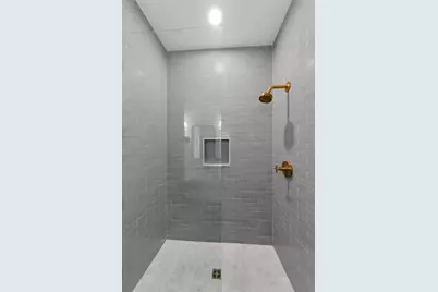 2550 Dartmouth Avenue N, Saint Petersburg, FL 33713 - Photo 22