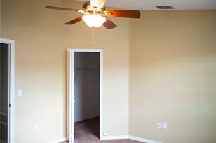 12636 Carlby Cir, Tampa, FL 33626 - Photo 10