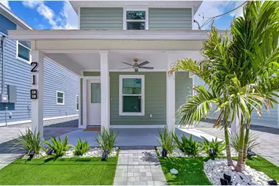 218 8th Avenue Drive W, Bradenton, FL 34205 - Photo 1