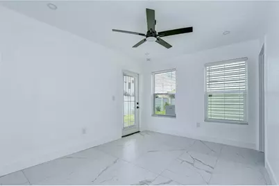 222 8th Avenue Drive W, Bradenton, FL 34205 - Photo 10
