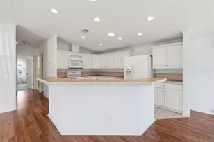 39206 Flora Ave, Zephyrhills, FL 33542 - Photo 14