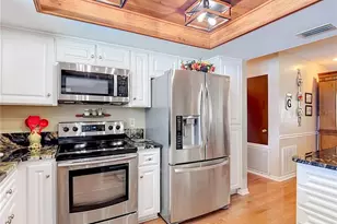 3008 Ripplewood Dr, Seffner, FL 33584 - Photo 14
