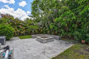 11908 Meridian Point Dr, Tampa, FL 33626 - Photo 30