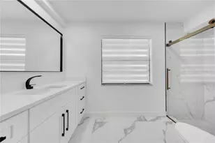2905 Bluffs Dr, Largo, FL 33770 - Photo 24