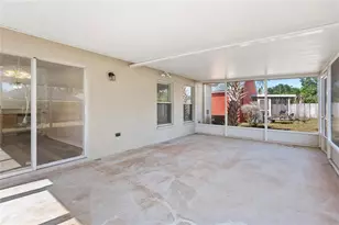 7456 Oxford Garden Cir, Apollo Beach, FL 33572 - Photo 22