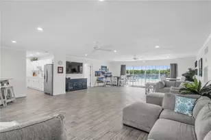 8820 Bay Pointe Dr, Tampa, FL 33615 - Photo 18